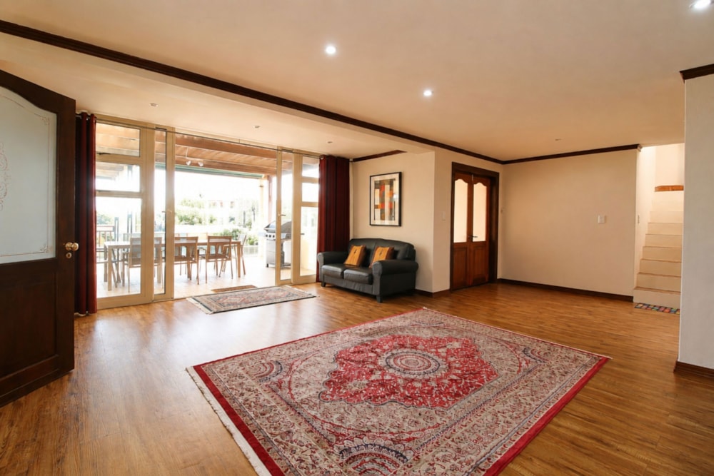 House for sale in Plattekloof - 1PLA1750602 House for sale in Plattekloof - 1PLA1750602