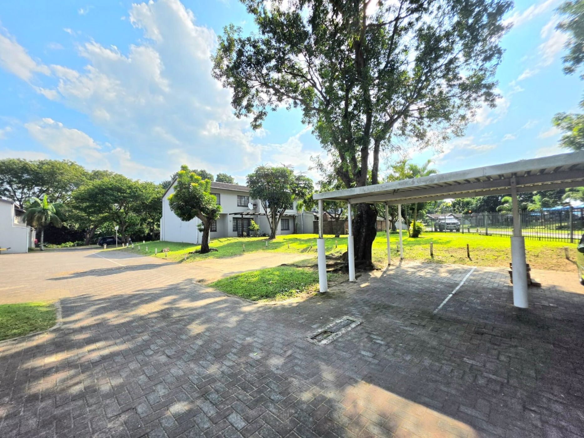 Townhouse to rent in Arboretum, Richards Bay - 1RY1749512