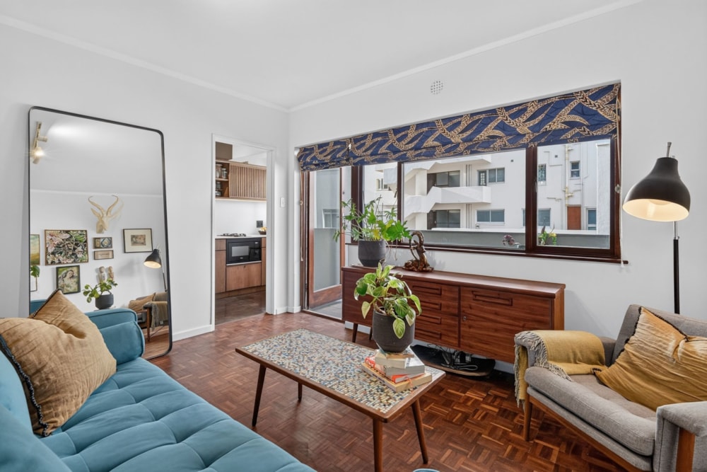 Studio apartment for sale in Sea Point - AS1749020 Studio apartment for sale in Sea Point - AS1749020