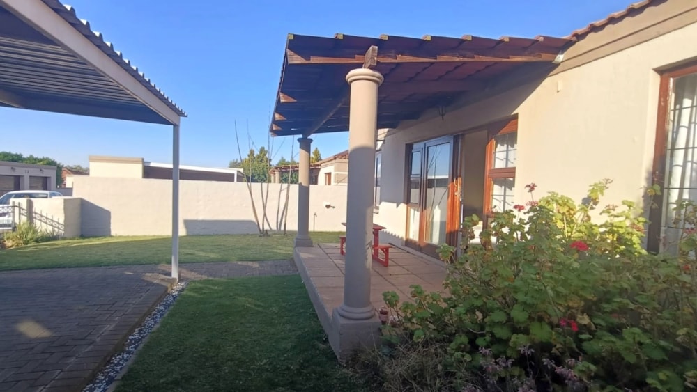 Townhouse to rent in Langenhovenpark - 1BX1747559 Townhouse to rent in Langenhovenpark - 1BX1747559
