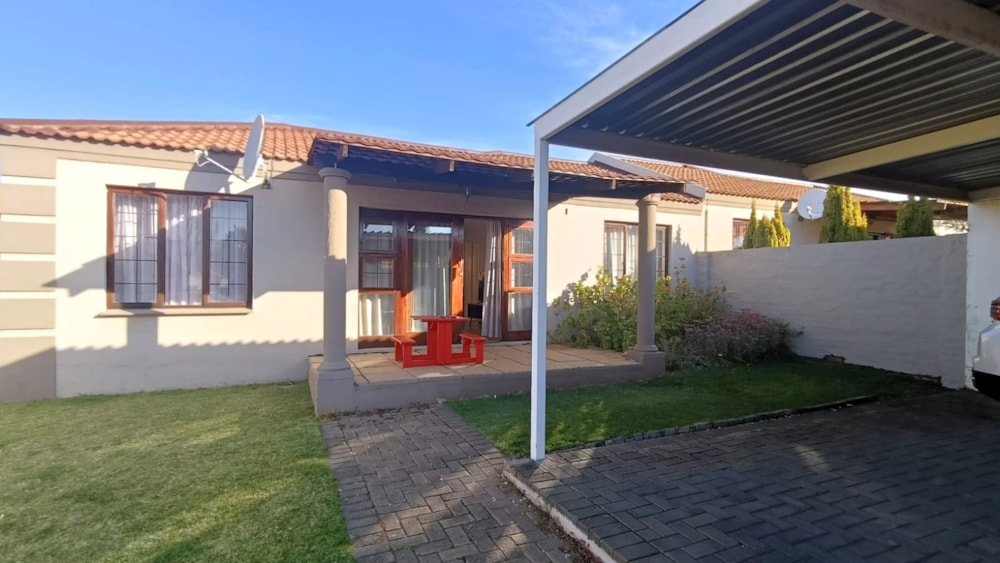 Townhouse to rent in Langenhovenpark - 1BX1747559 Townhouse to rent in Langenhovenpark - 1BX1747559