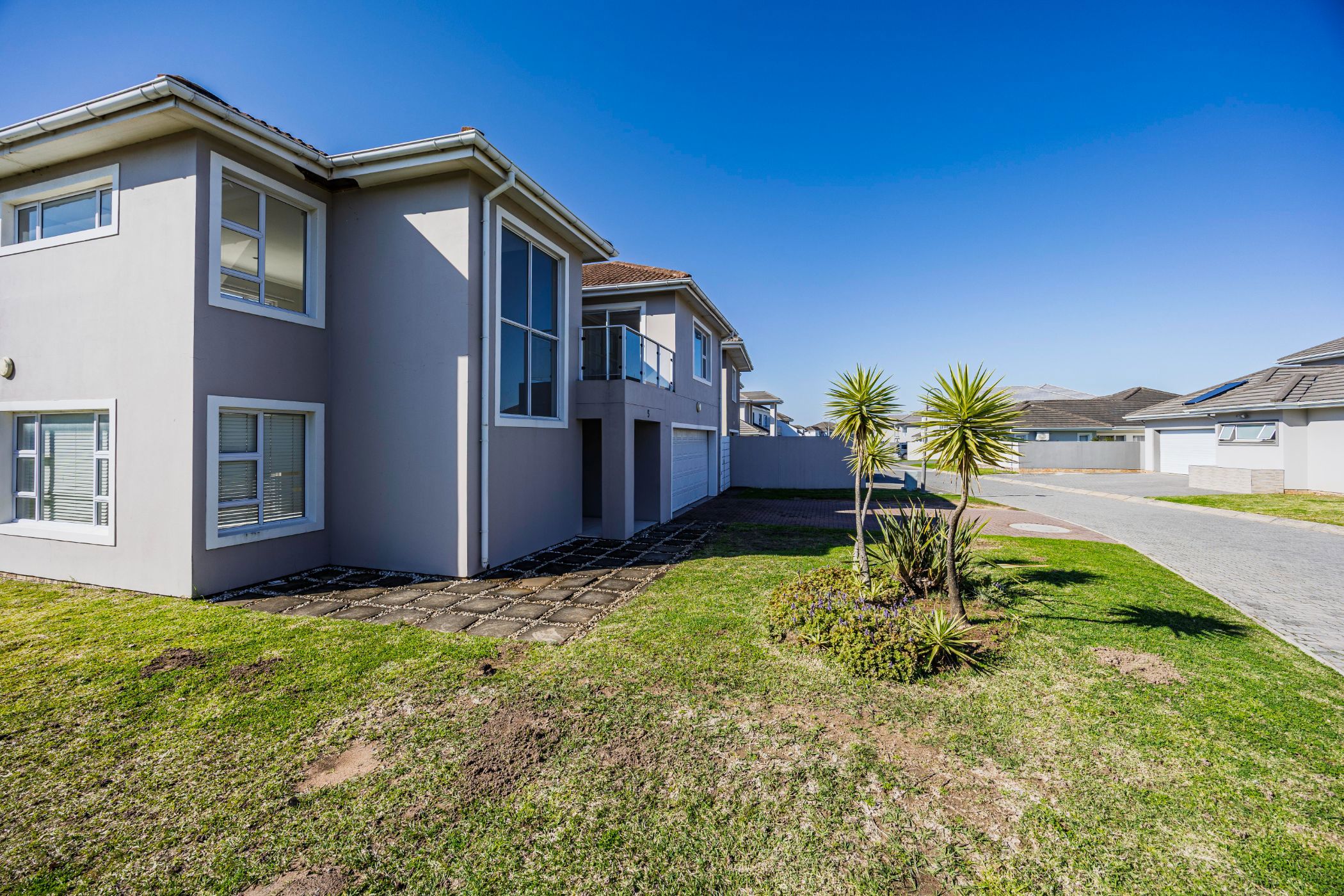 House for sale in Beacon Bay - 1EZ1749111