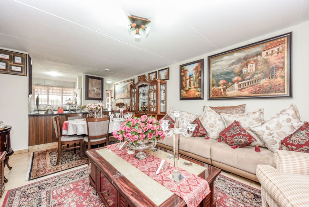 Apartment for sale in Sunninghill Gardens - FW1747535