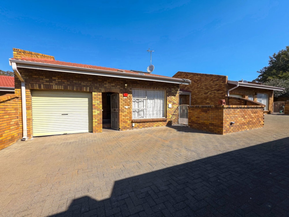 Townhouse for sale in Dalpark Ext 1 - 1BJ1747887 Townhouse for sale in Dalpark Ext 1 - 1BJ1747887