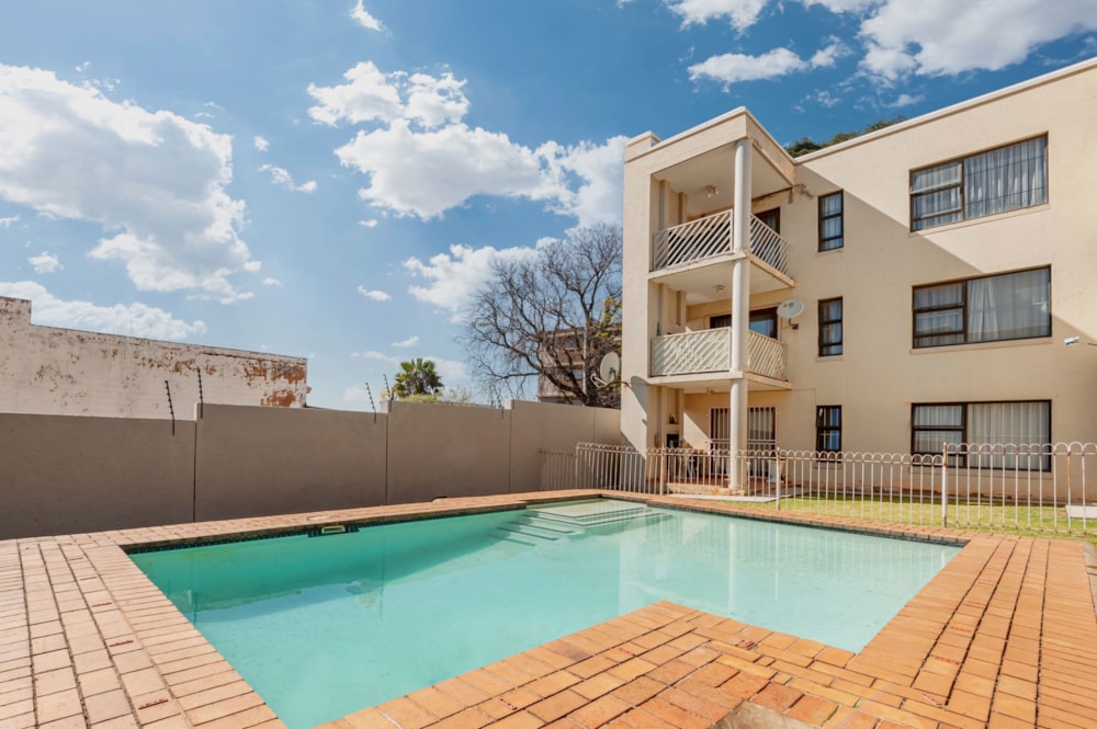 Apartment for sale in Blackheath, Randburg - RAN1749738 Apartment for sale in Blackheath, Randburg - RAN1749738