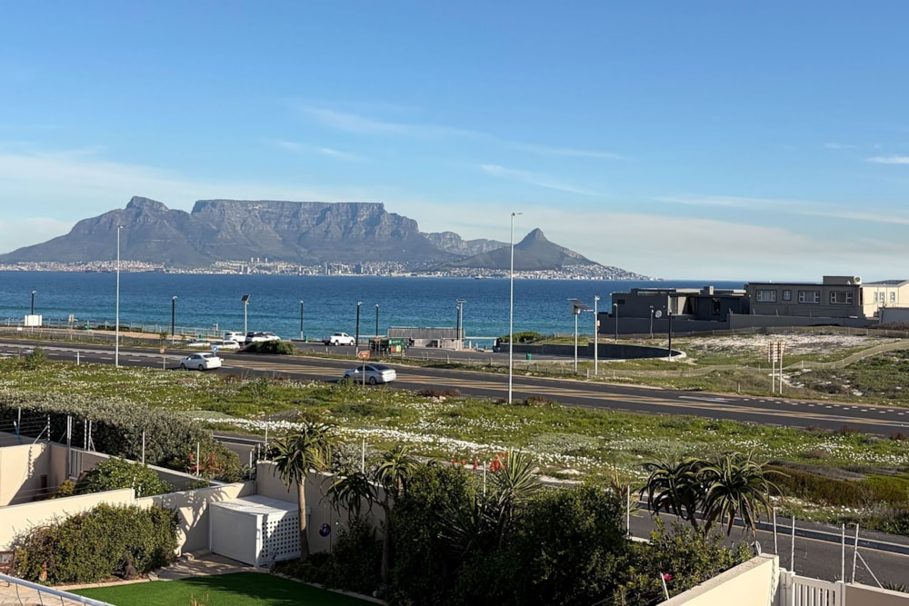 Double-storey house for sale in Bloubergstrand - 1TV1748396