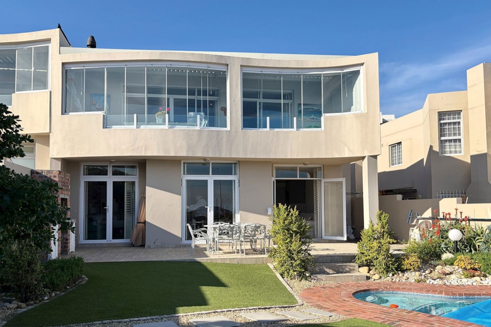 Double-storey house for sale in Bloubergstrand - 1TV1748396