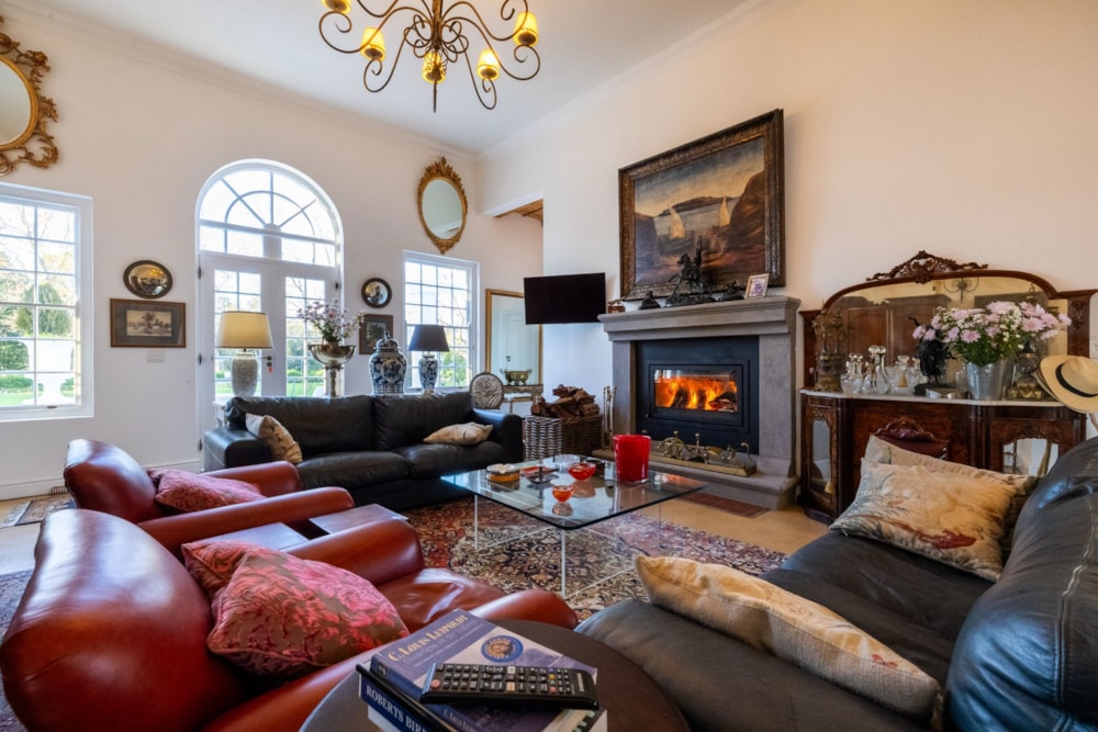 House for sale in Franschhoek - FWI1747958 House for sale in Franschhoek - FWI1747958