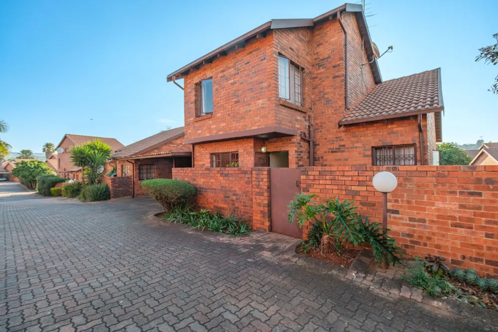 Townhouse for sale in Weltevredenpark - RAN1747310