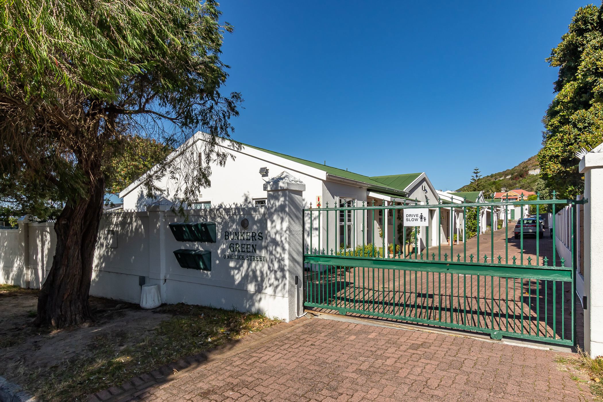 Cottage for sale in Lakeside, Cape Town - KW1750282