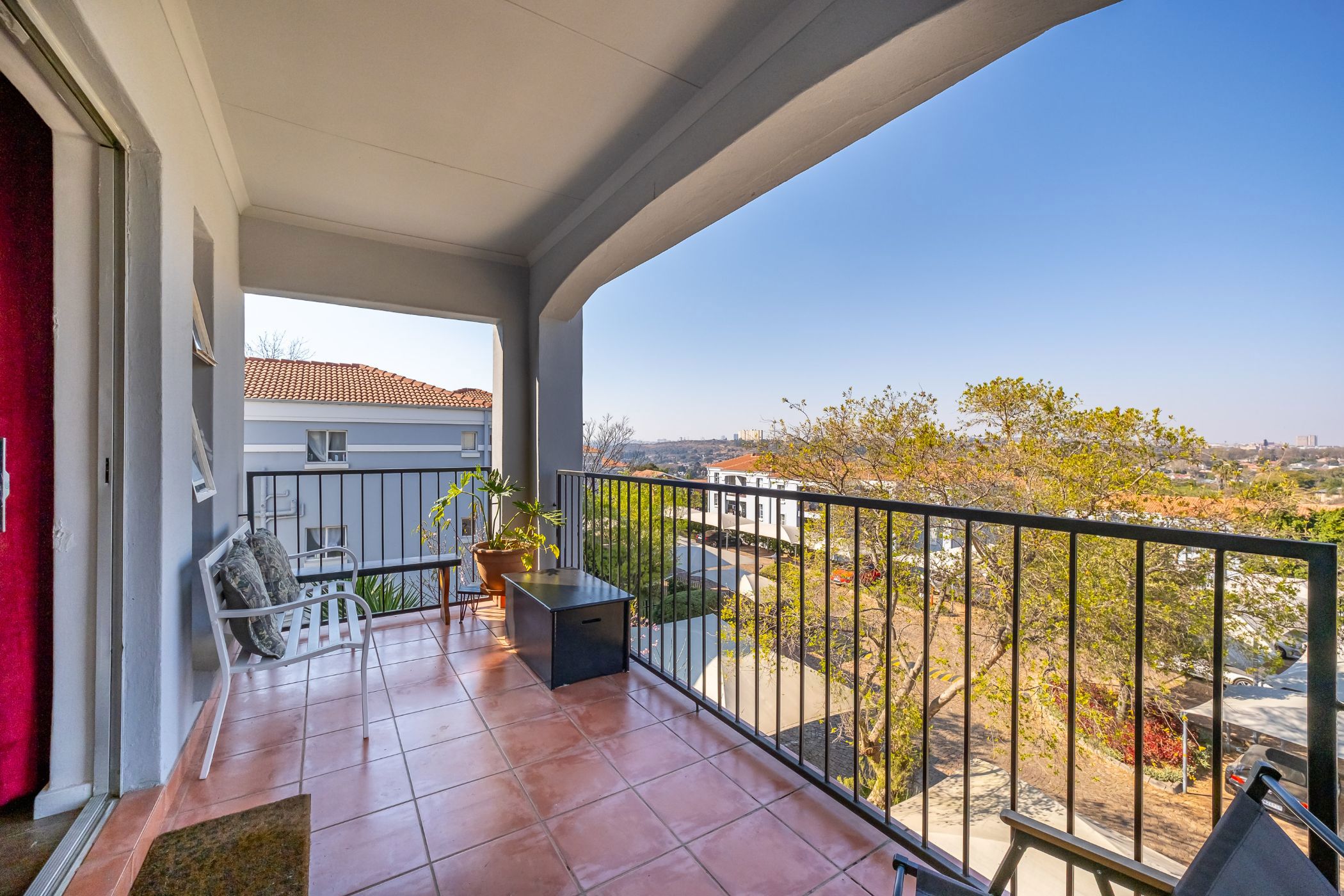 Apartment for sale in Northcliff, Johannesburg - RAN1747096