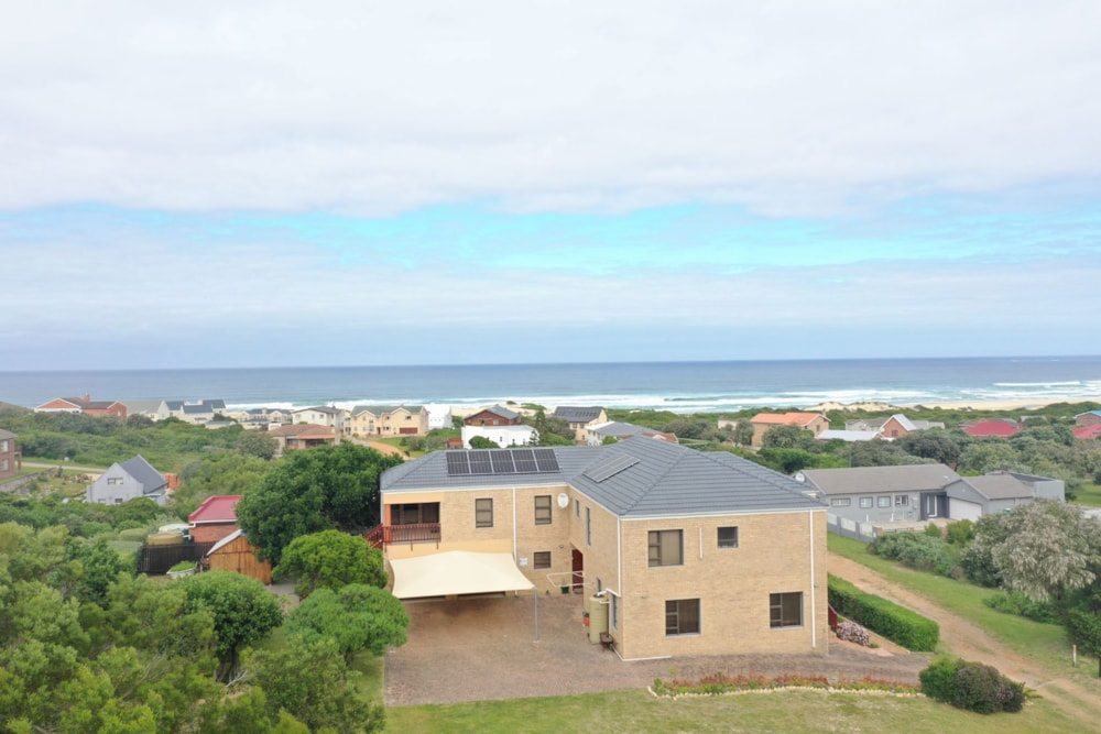 House for sale in Oyster Bay, Eastern Cape - 1SA1741534