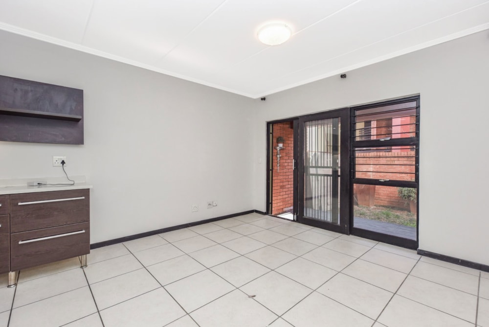 Apartment for sale in Douglasdale - FW1749330 Apartment for sale in Douglasdale - FW1749330