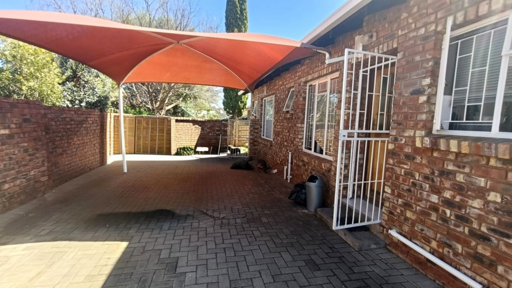 Townhouse to rent in Langenhovenpark - 1BX1750476 Townhouse to rent in Langenhovenpark - 1BX1750476