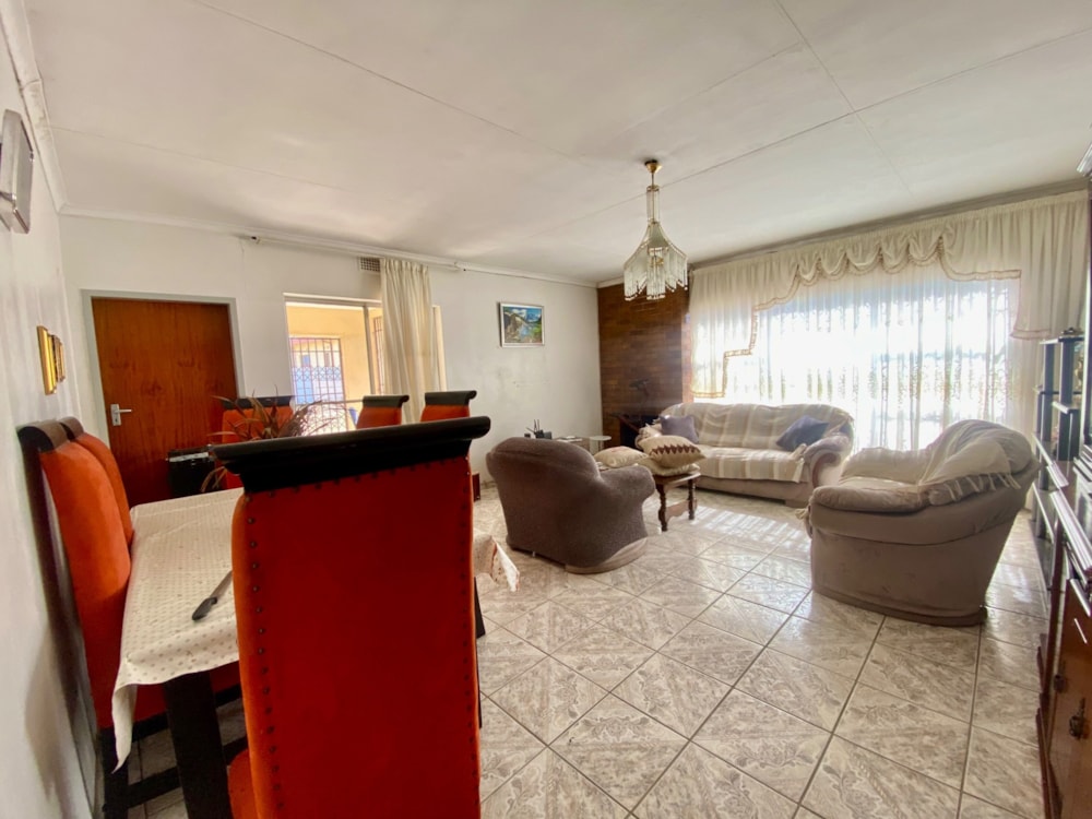 House for sale in Hutten Heights - 1NW1748330 House for sale in Hutten Heights - 1NW1748330