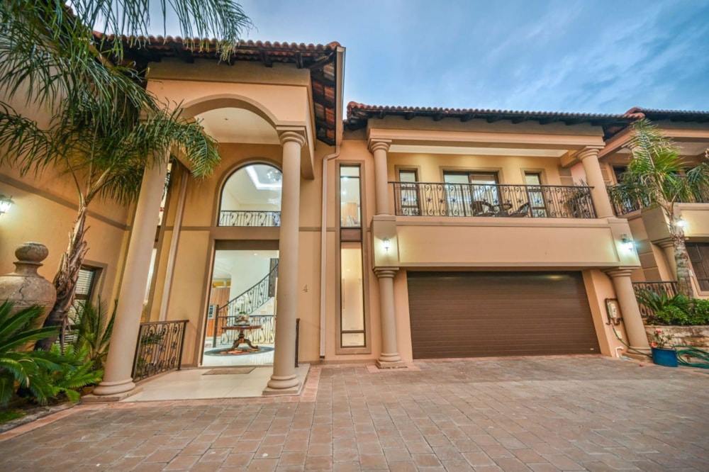 Townhouse for sale in Kiepersol, Bloemfontein - 1BX1749151 Townhouse for sale in Kiepersol, Bloemfontein - 1BX1749151