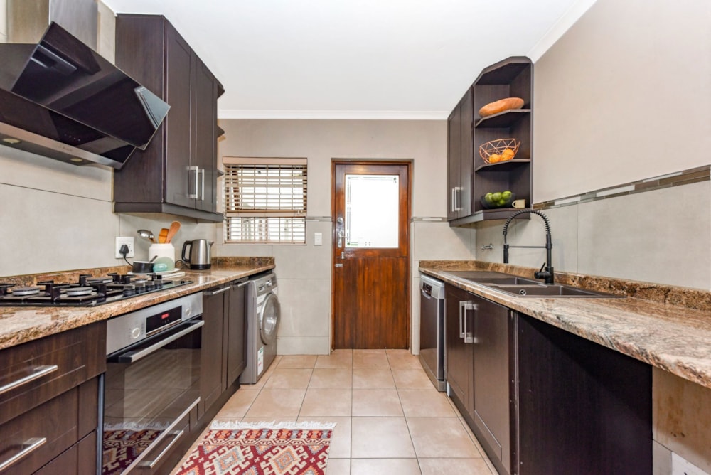 Cluster for sale in Bryanston - HP1748425 Cluster for sale in Bryanston - HP1748425