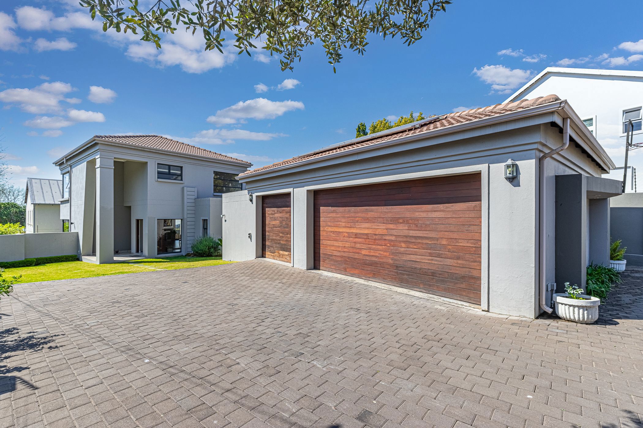 House for sale in Bryanston - HP1750439