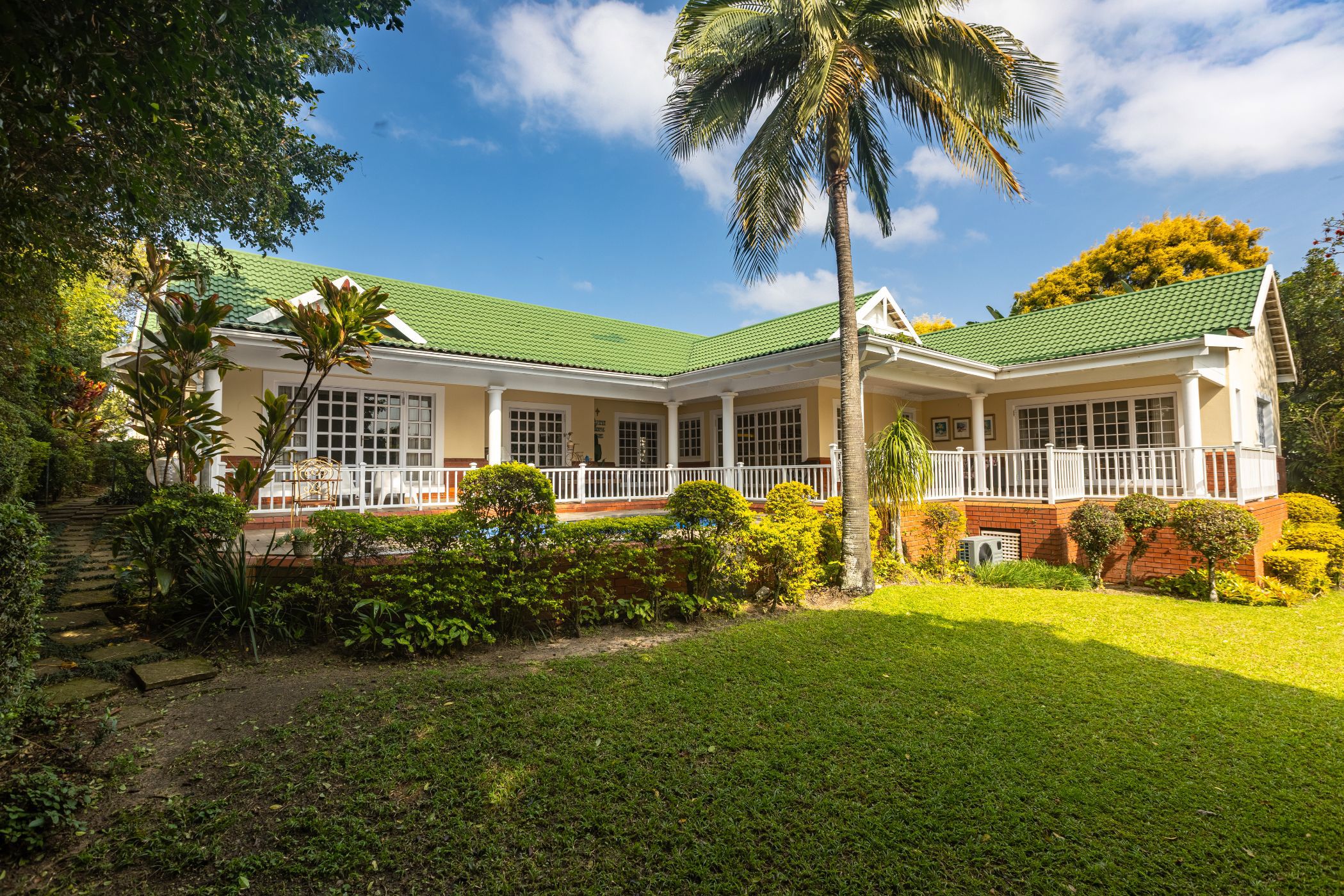 House for sale in Mount Edgecombe Country Estate - 1MT1750202