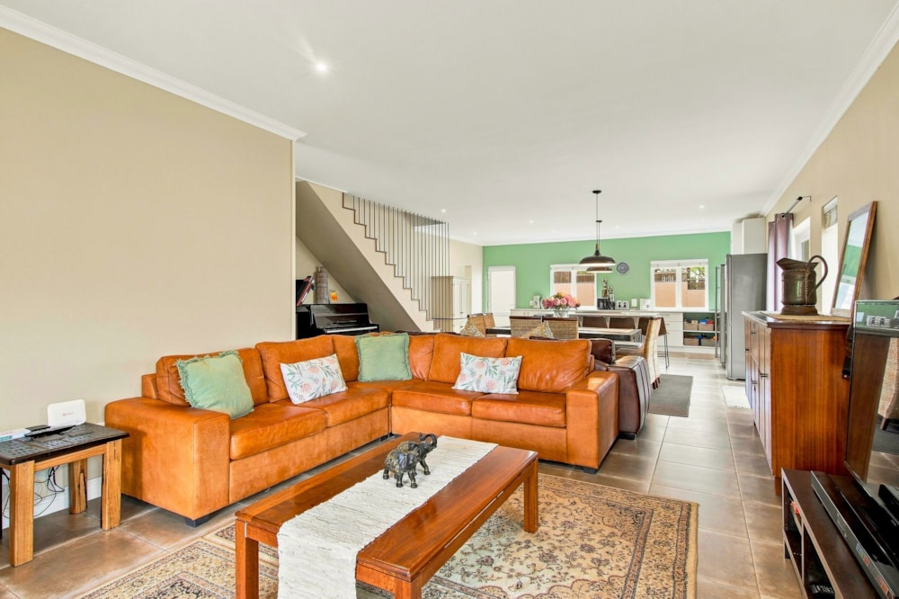 Security estate home for sale in Aan de Weber - ST1748942 Security estate home for sale in Aan de Weber - ST1748942