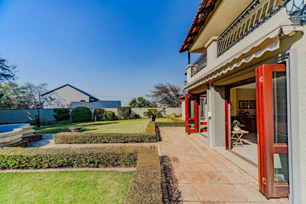 House for sale in Waterkloof Ridge - PT1749674 House for sale in Waterkloof Ridge - PT1749674