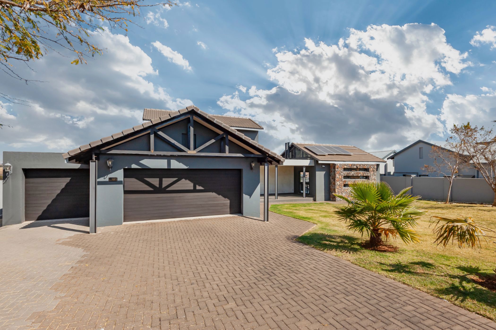 Double-storey house for sale in Copperleaf - 1CU1747884