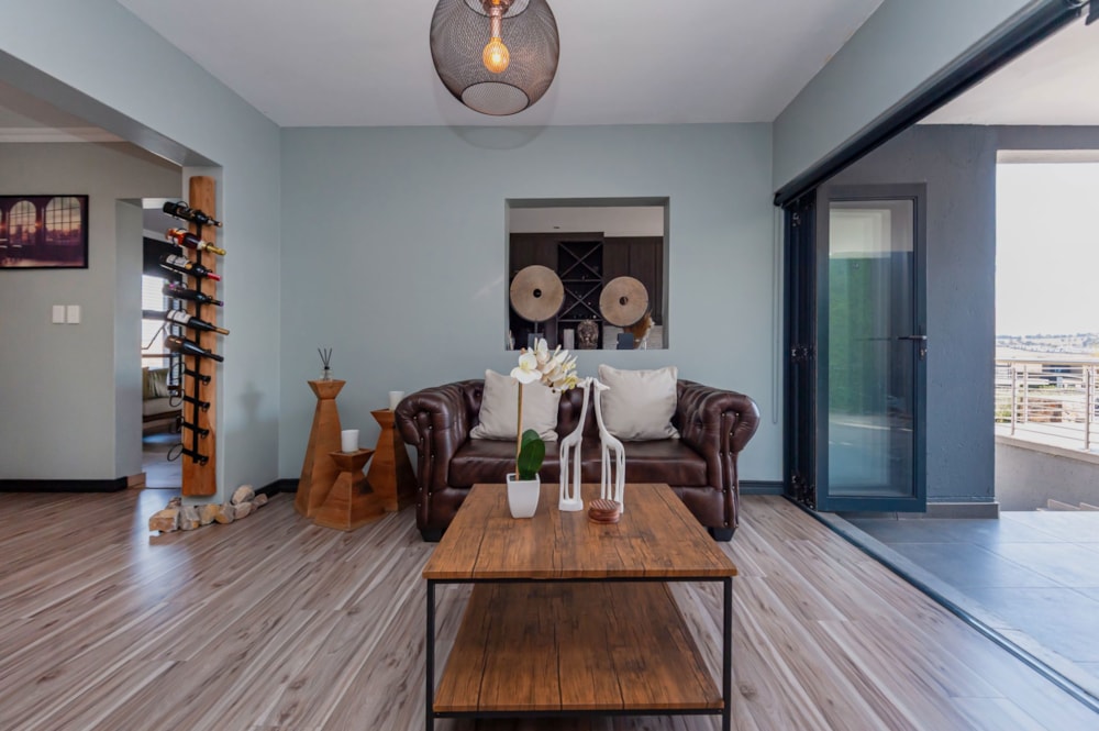 Double-storey house for sale in Copperleaf - 1CU1747884 Double-storey house for sale in Copperleaf - 1CU1747884