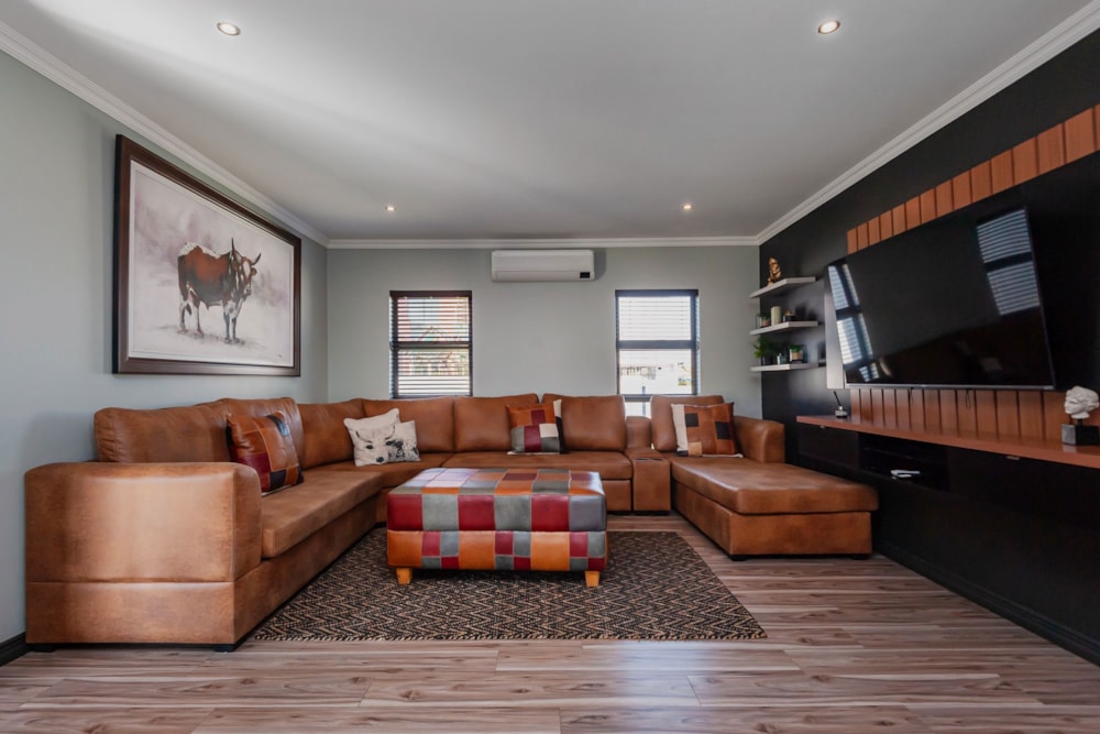 Double-storey house for sale in Copperleaf - 1CU1747884 Double-storey house for sale in Copperleaf - 1CU1747884