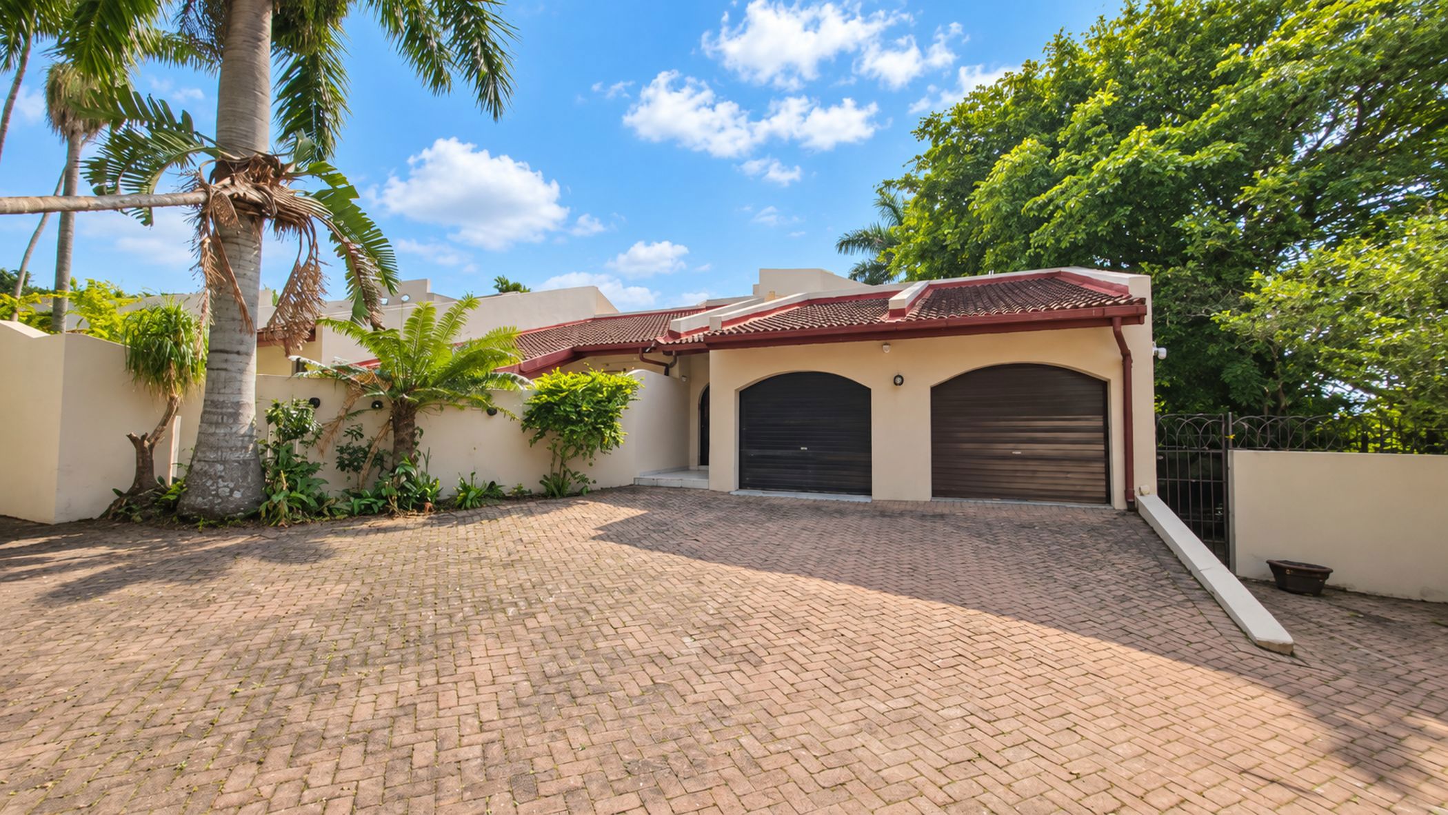 Townhouse for sale in Margate - 1PSH1753446