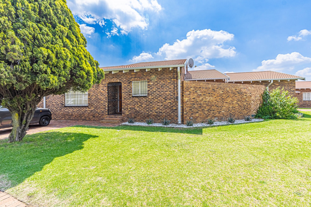 Townhouse for sale in Northmead - EN1753408 Townhouse for sale in Northmead - EN1753408