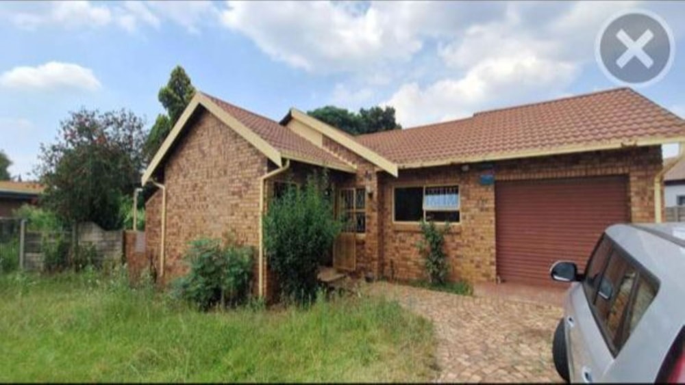 House for sale in Crystal Park - EN1751312 House for sale in Crystal Park - EN1751312