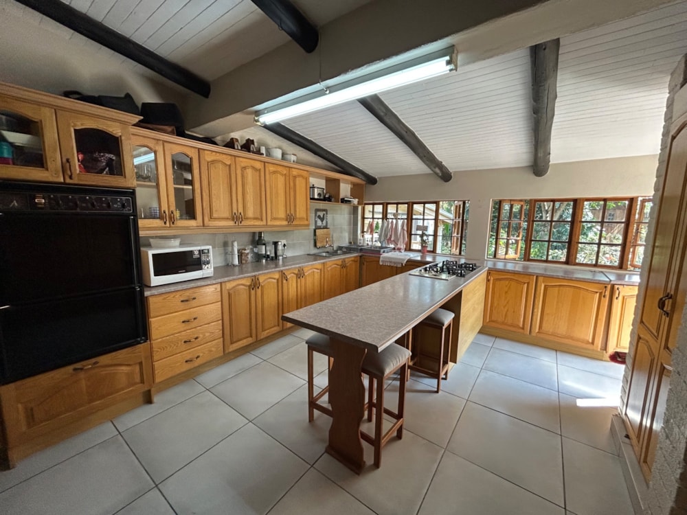 House for sale in Mbombela Ext 5 (Nelspruit Ext 5) - 1NS1743664 House for sale in Mbombela Ext 5 (Nelspruit Ext 5) - 1NS1743664