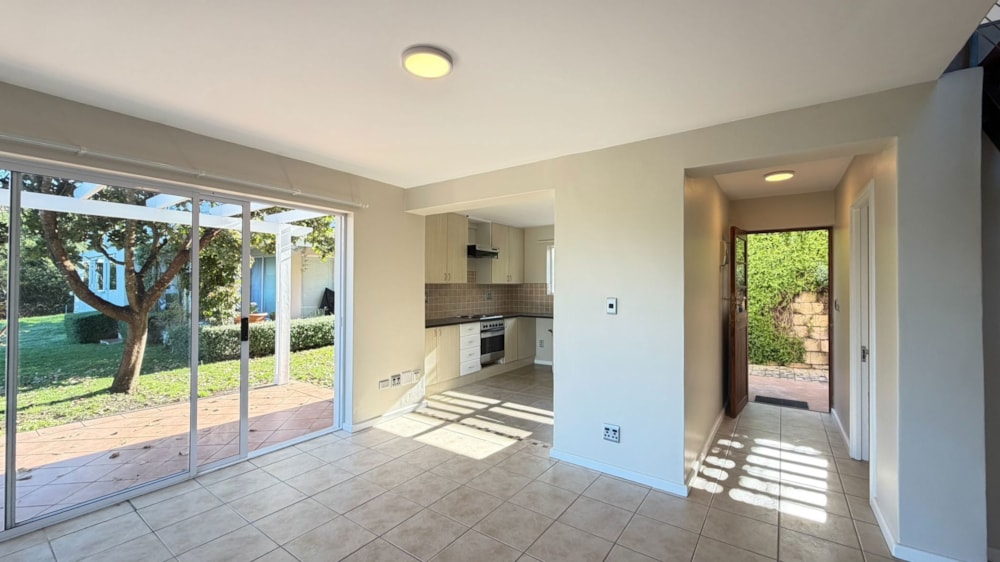 Apartment to rent in Knysna Central - 1KG1752421