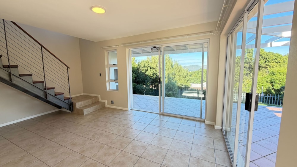 Apartment to rent in Knysna Central - 1KG1752421