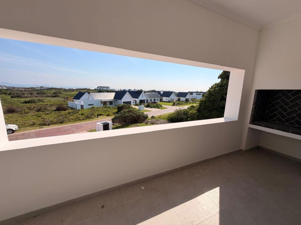 House for sale in St Francis Links - 1SA1753165 House for sale in St Francis Links - 1SA1753165