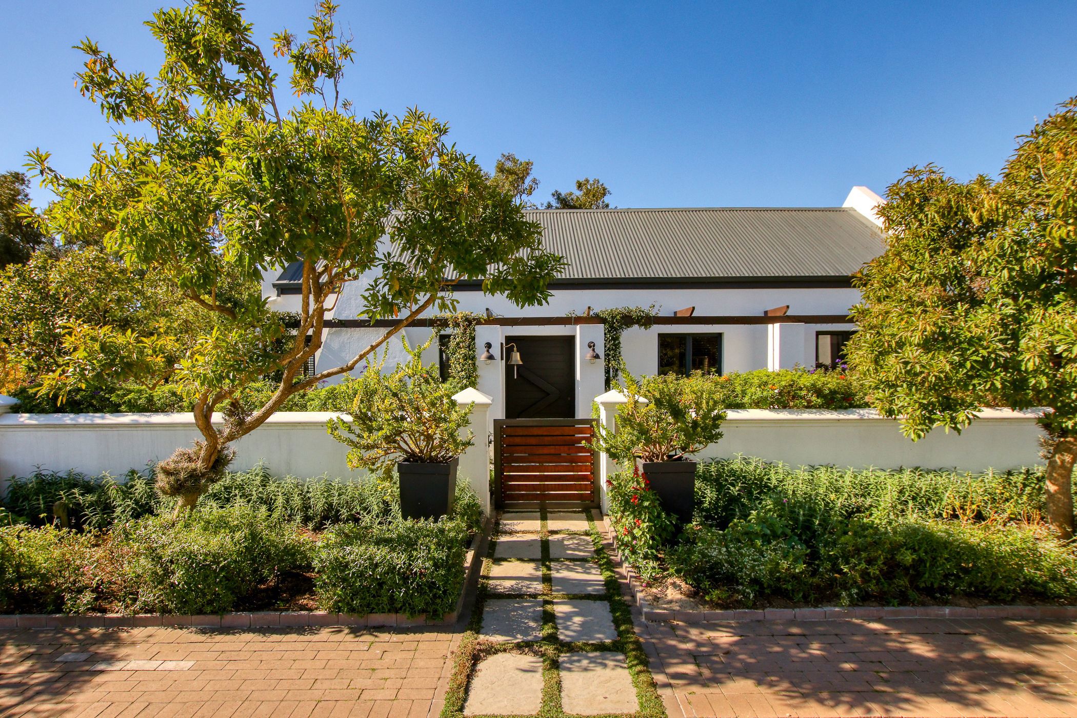 House for sale in Croydon, Somerset West - SW1750875