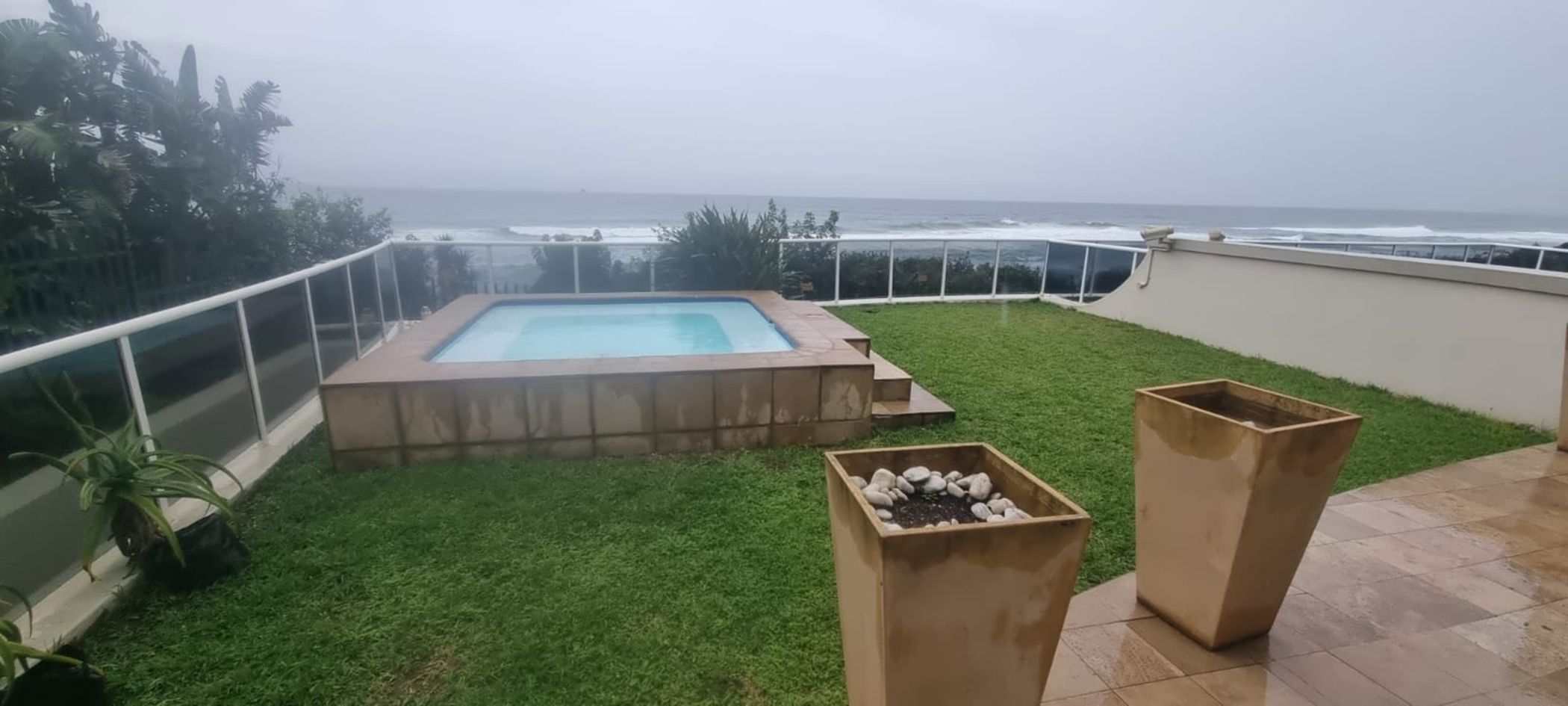 Apartment to rent in uMhlanga Rocks - 1ND1752861