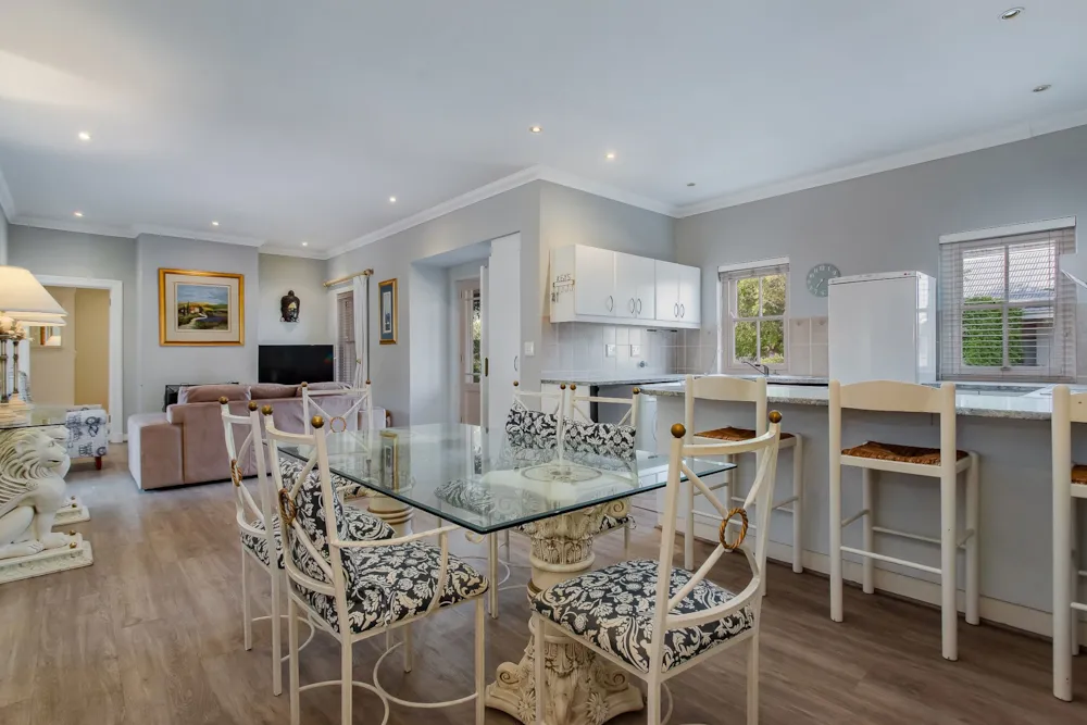 House for sale in Franschhoek - FWI1734220 House for sale in Franschhoek - FWI1734220