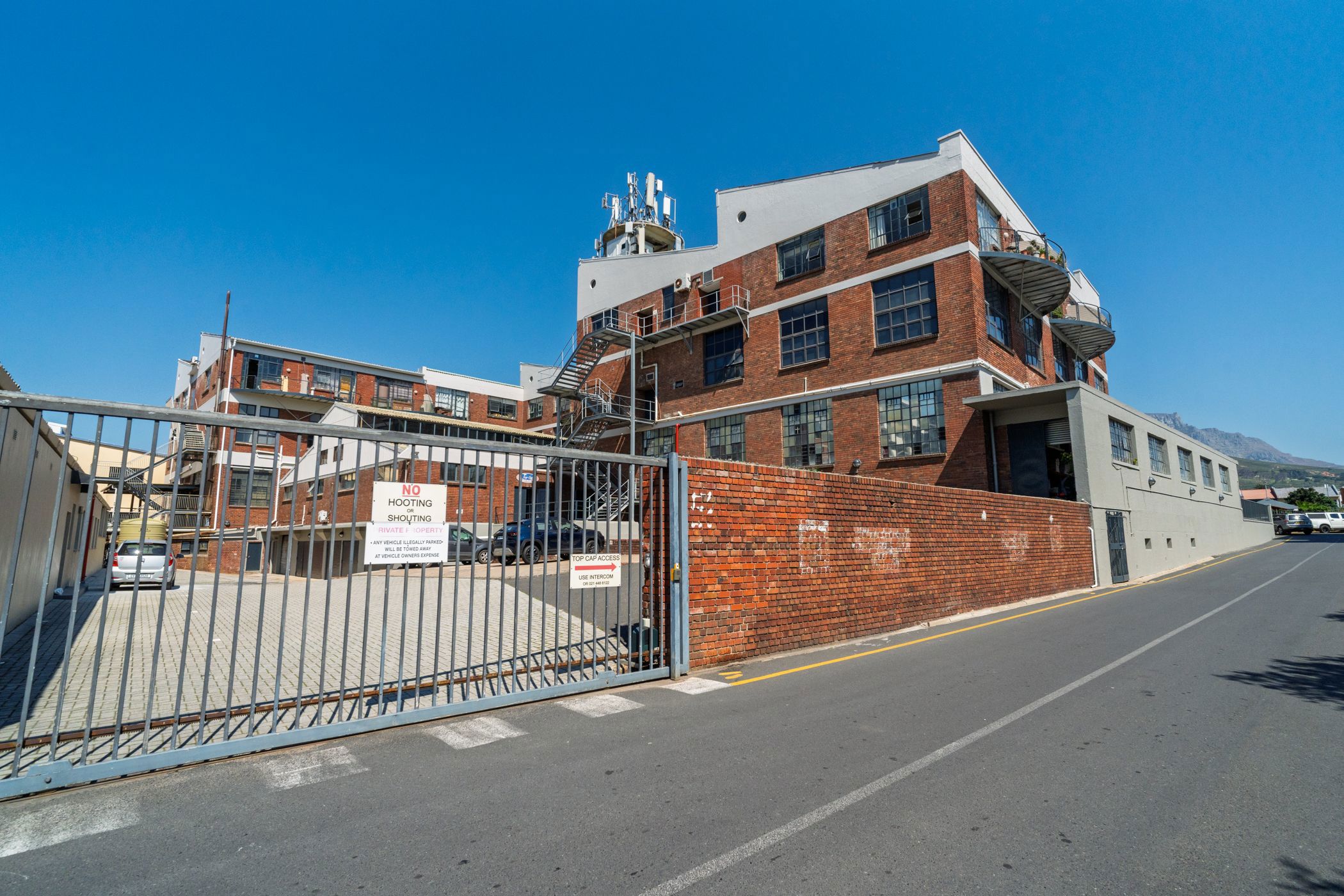 Commercial Building for sale in Observatory, Cape Town - KW1753180