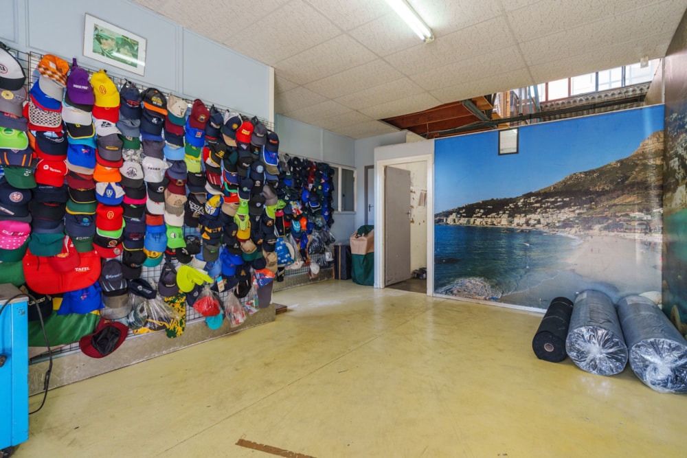 Commercial industrial property for sale in Observatory, Cape Town - KW1753180 Commercial industrial property for sale in Observatory, Cape Town - KW1753180