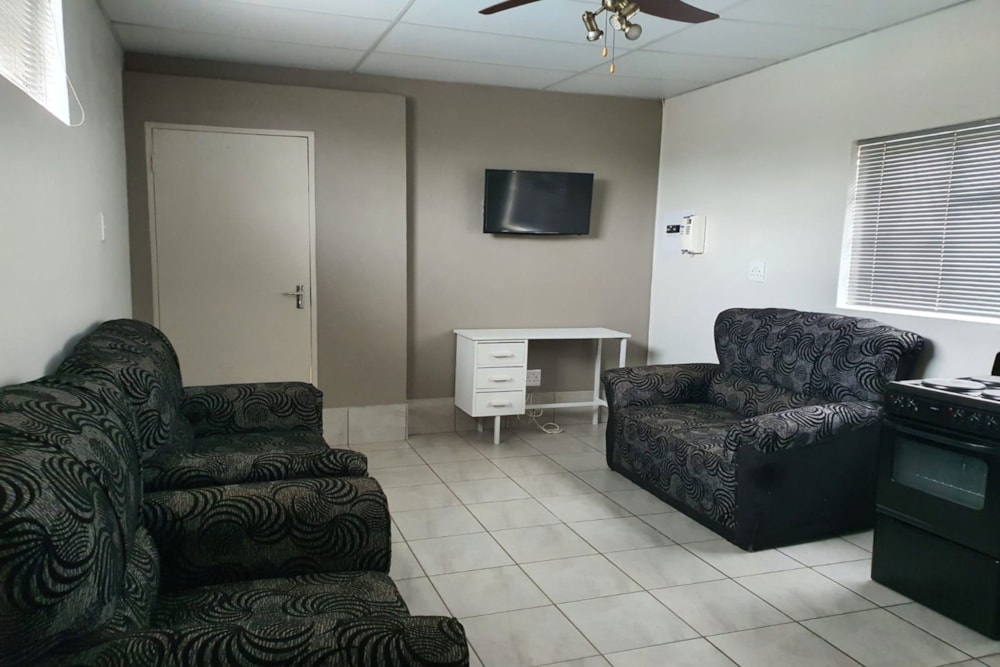 Apartment to rent in Rhodesdene - 1KJ1751094