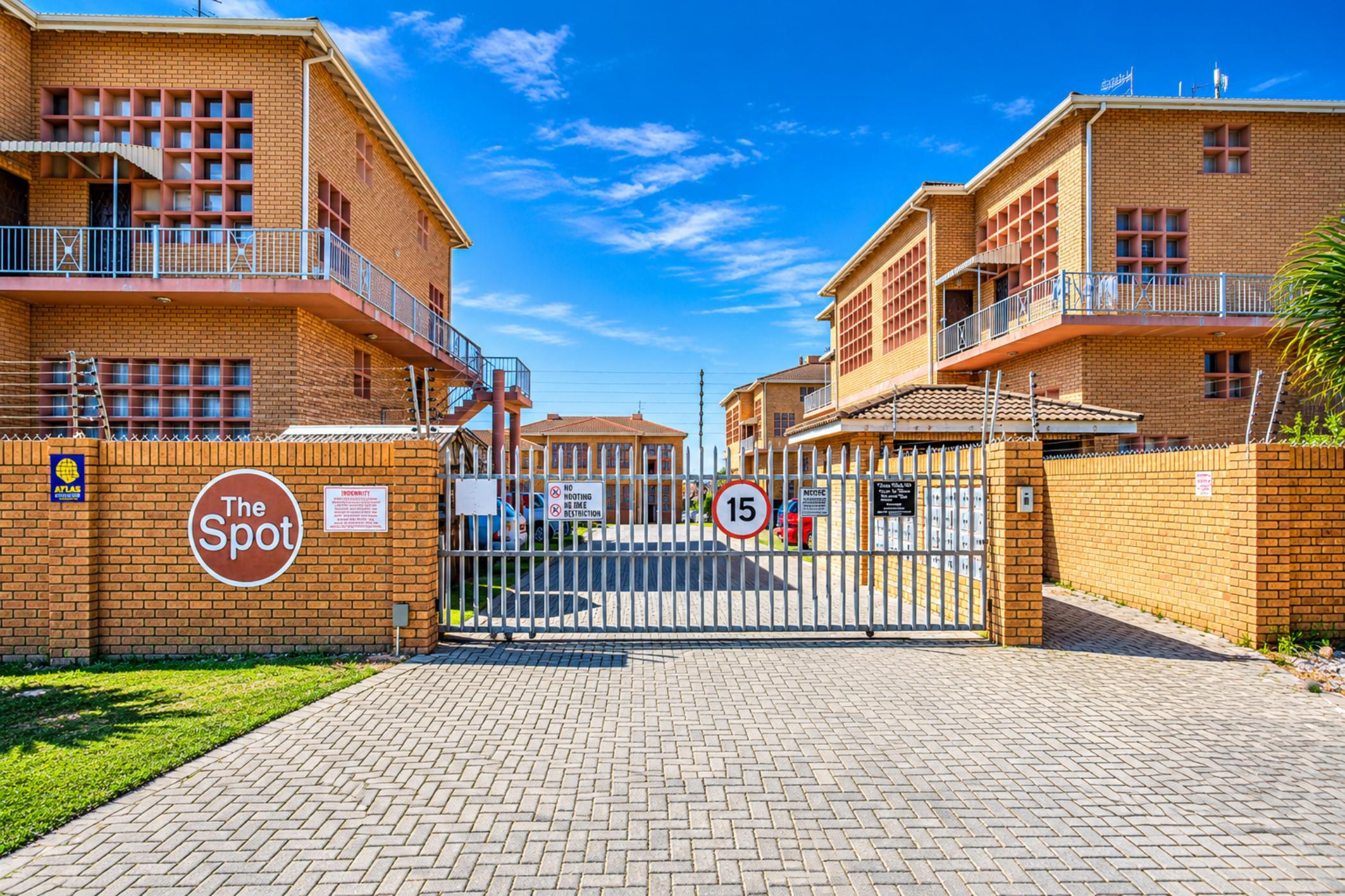 Apartment to rent in Bluewater Bay, Port Elizabeth, Gqeberha - 1PLZ1753546