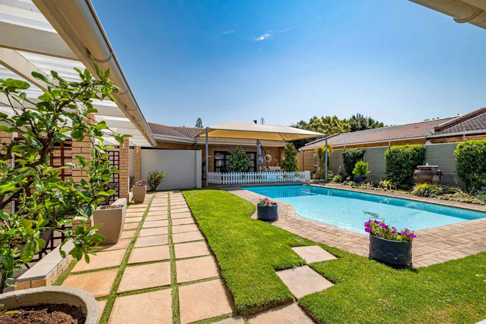 House for sale in Summerstrand - 1PLZ1752371 House for sale in Summerstrand - 1PLZ1752371
