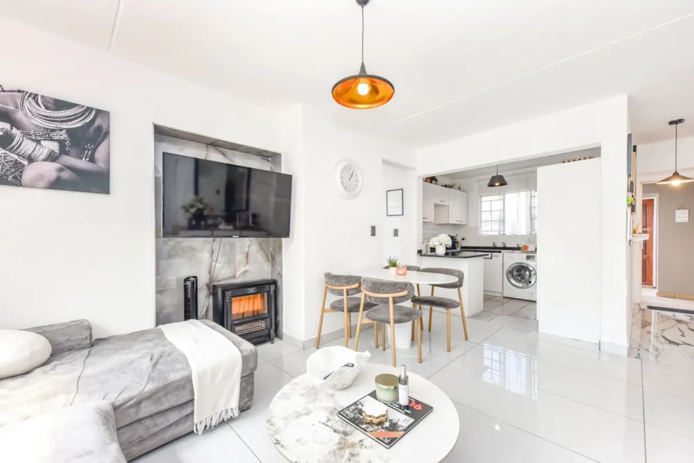 Apartment for sale in Lonehill - FW1752586