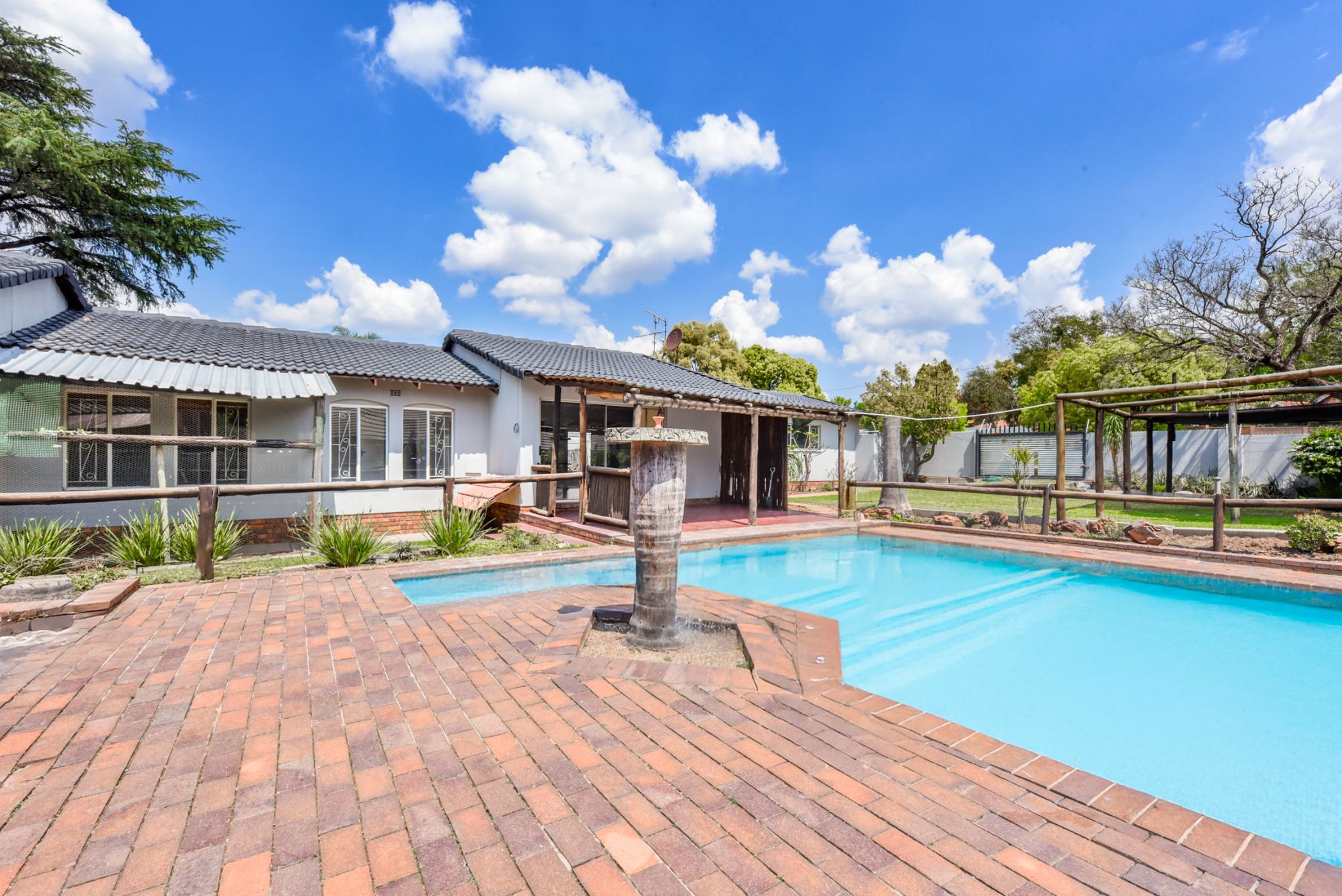 House for sale in Bloubosrand, Fourways Area - FW1753263