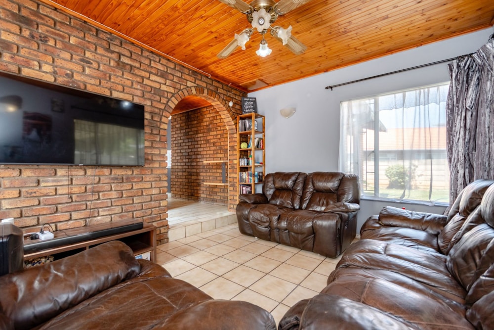 House for sale in Sunward Park - BOK1753020 House for sale in Sunward Park - BOK1753020