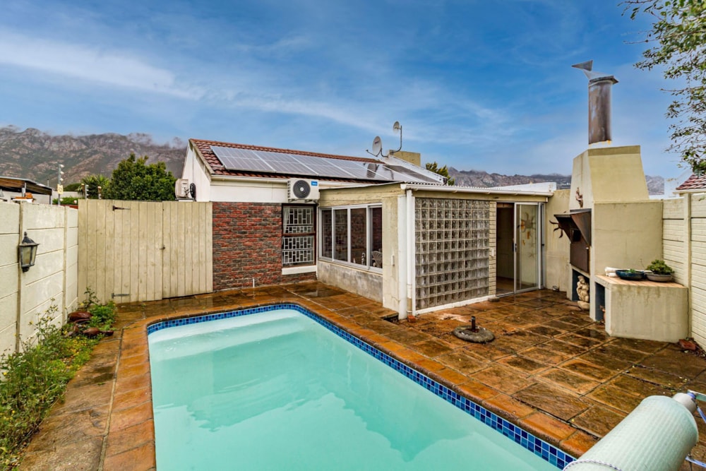 House for sale in Sea Breeze - SW1752501