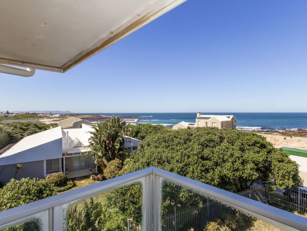 House for sale in Sandbaai - HF1734466 House for sale in Sandbaai - HF1734466