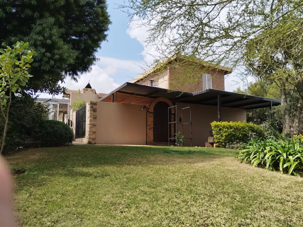 House for sale in Waterkloof Ridge - PT1751717 House for sale in Waterkloof Ridge - PT1751717