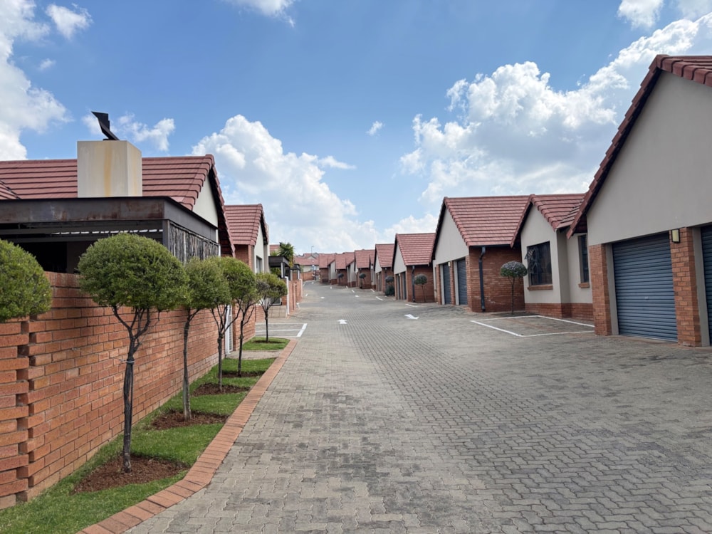 Townhouse for sale in Wild Olive Estate - 1BX1751946